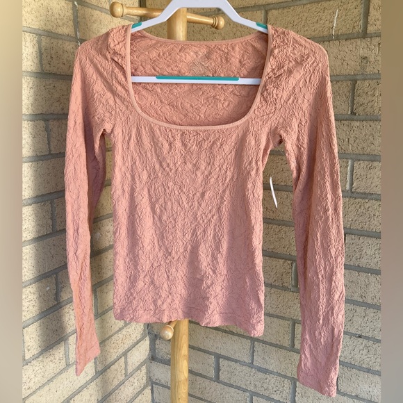 Free People Smoke Rose Have It All Pink Floral Crinkle Long Sleeve Textured Top - Picture 6 of 17